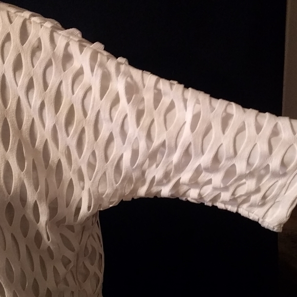 TOP - Picture 3 of 7